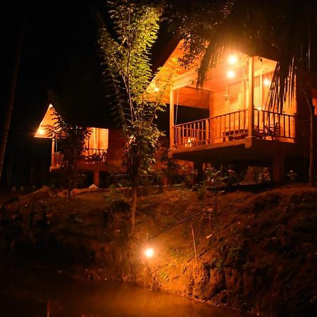 Wild Lake Side Udawalawe Ngoại thất bức ảnh