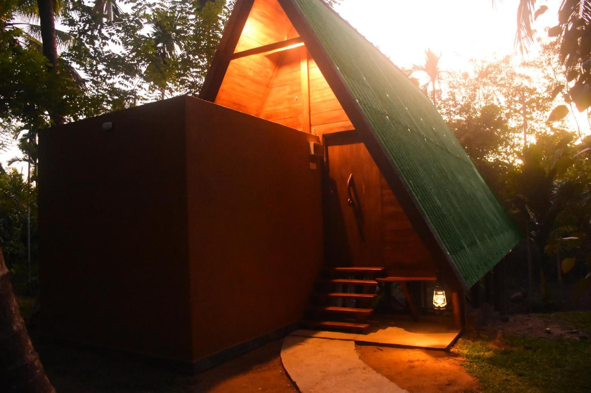 Wild Lake Side Udawalawe Ngoại thất bức ảnh